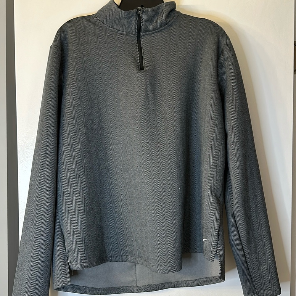 Nike Women’s Therma-Fit Sweater XL